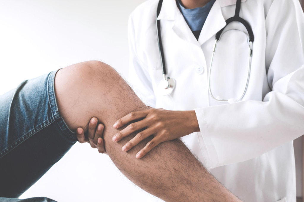 When Should You See a Doctor for Knee Pain?